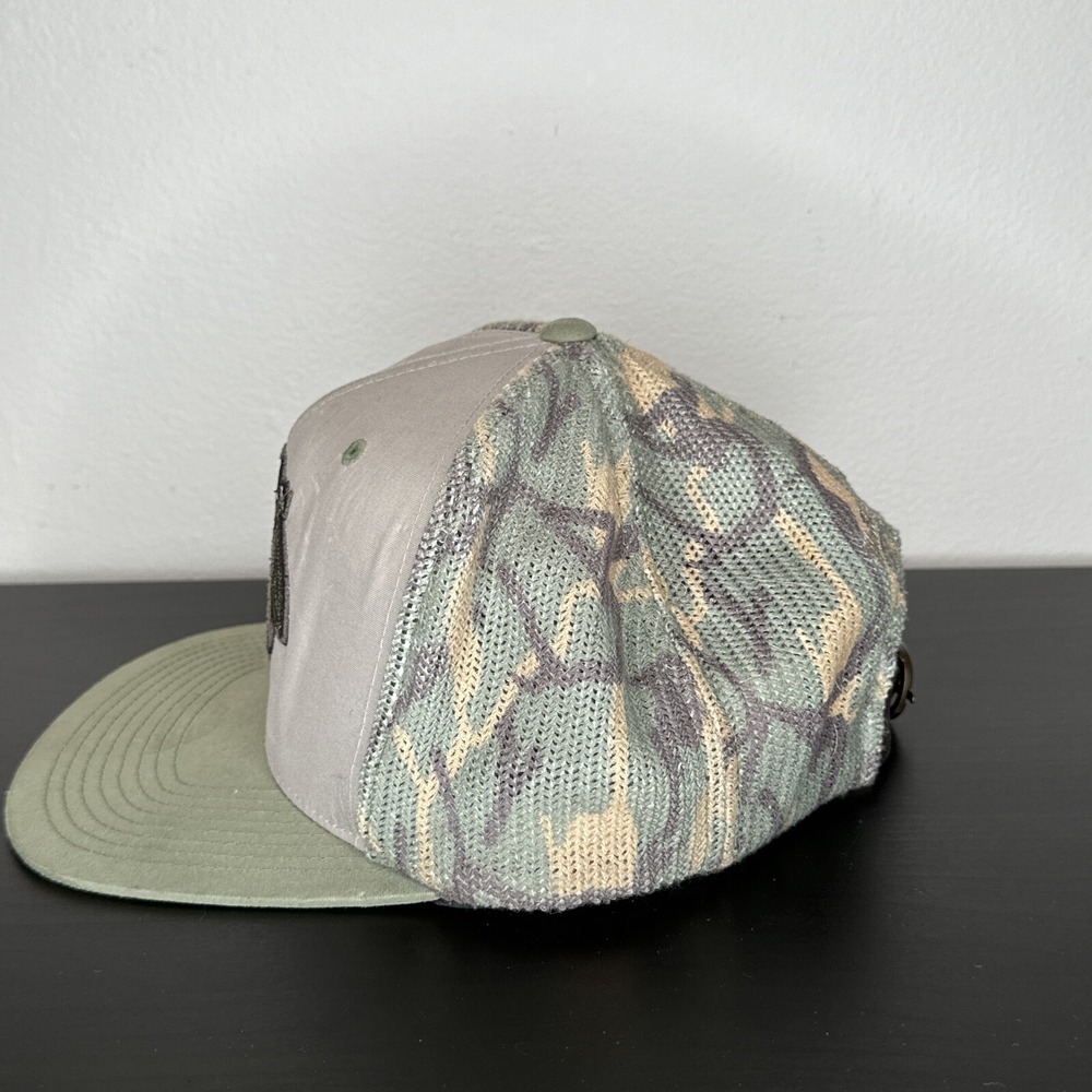 Mitchell & Ness Chicago Blackhawks Trucker Hat Leather Strapback NHL Cap - Picture 6 of 11